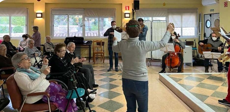 Visita de Niños del Conservatorio